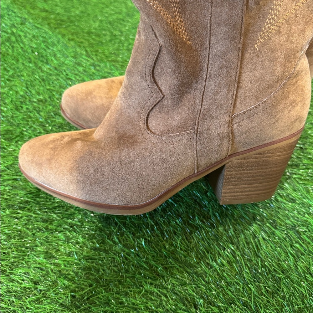 ARULA Brown Suede Western Boots - Picture 6 of 6